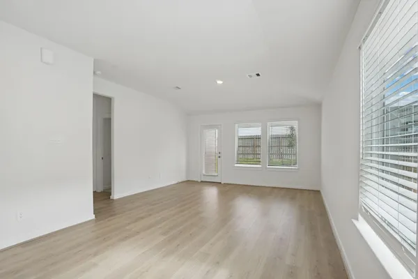 $1,875 | 18726 Timber Gln Drive, Montgomery, TX 77316