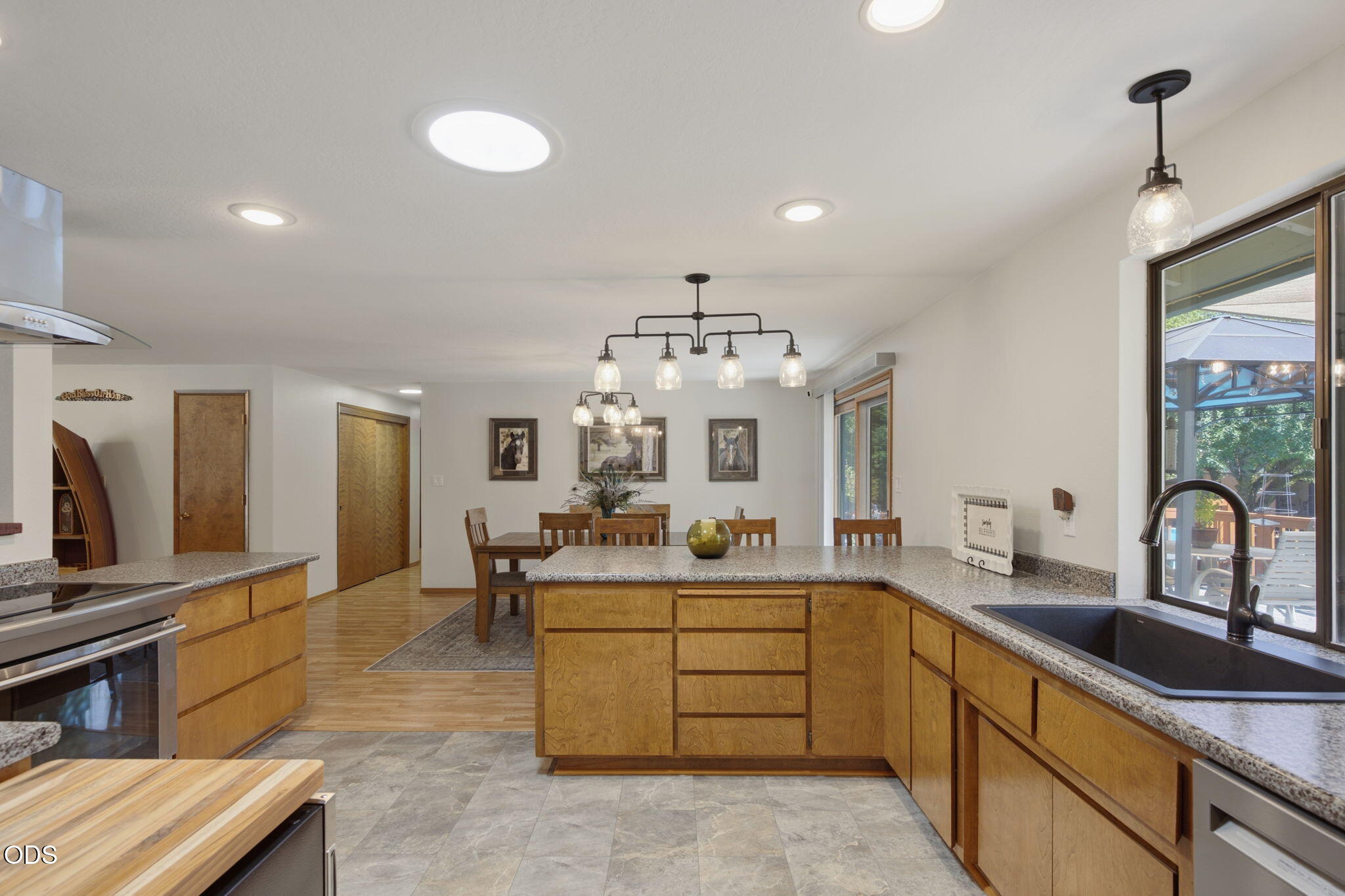 1650 Queens Branch Road Rogue River, OR 97537 - Photo 17 of 78 Gallery Image 17
