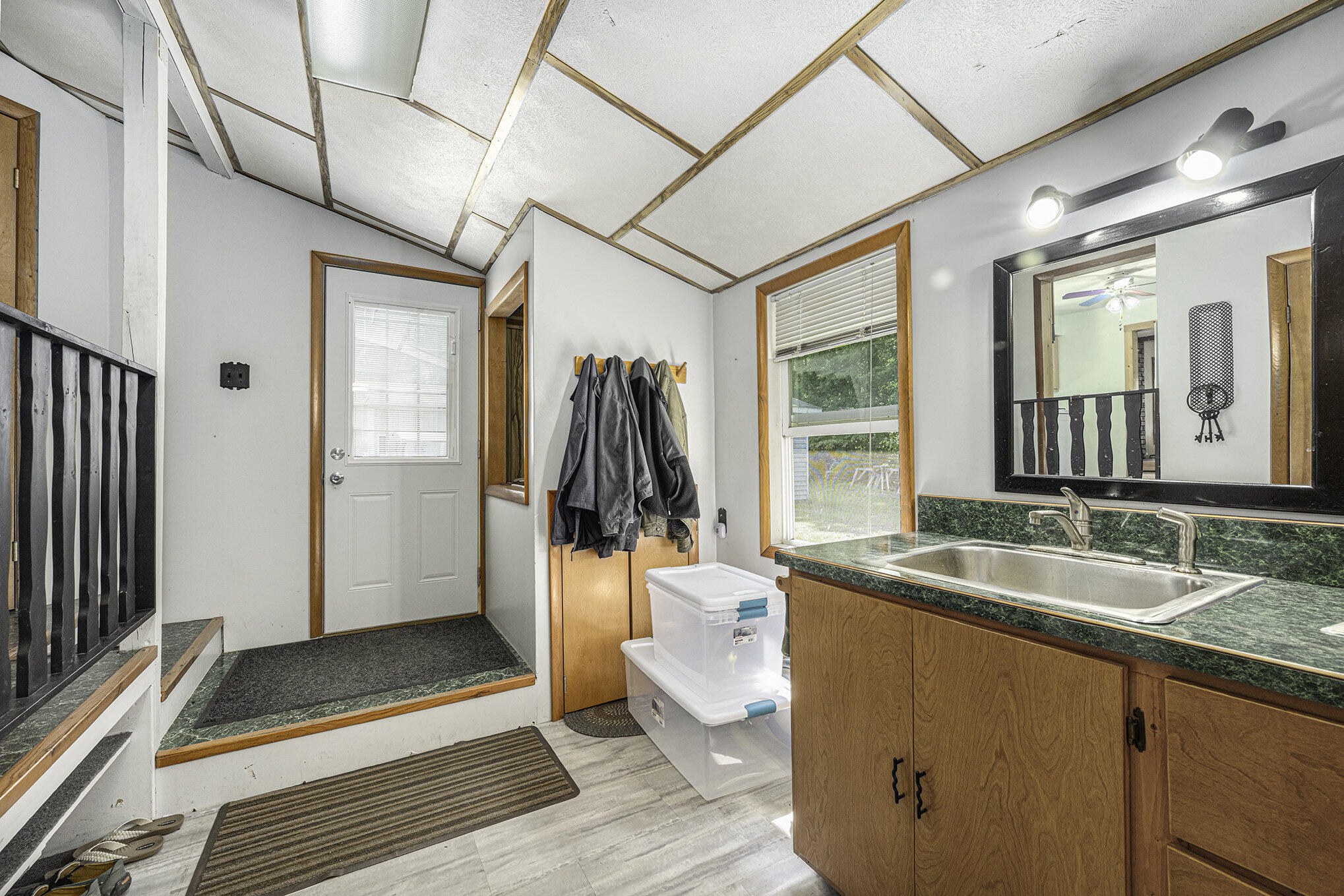 3495 North Whitehall Road Muskegon, MI 49445 - Photo 17 of 26 007_3495whitehallrd_26