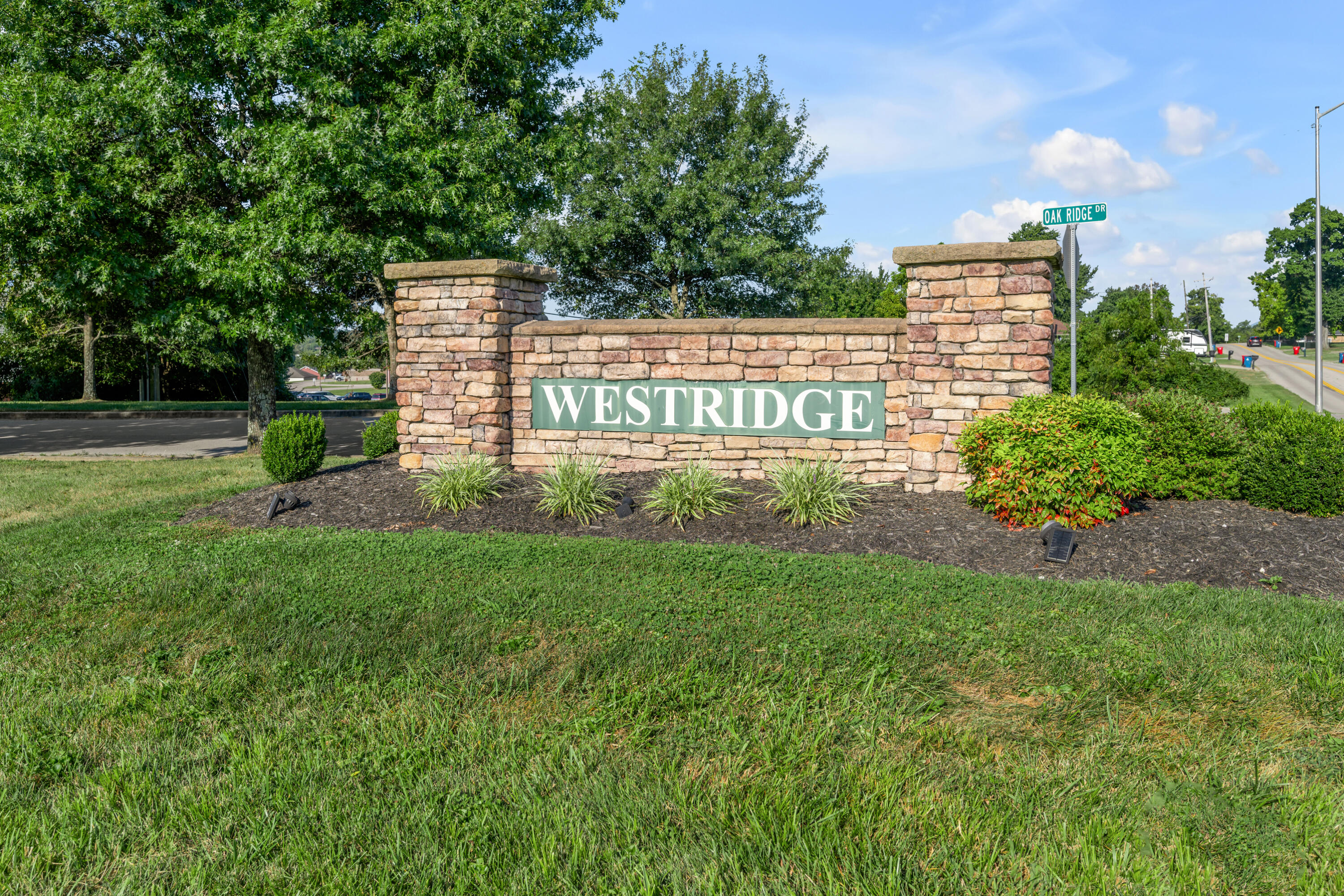 111 Stone Ridge Drive Frankfort, KY 40601 - Photo 2 of 43 TDB_4621