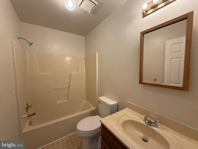 $1,745 | 200 Farrell Lane, Fredericksburg, VA 22401