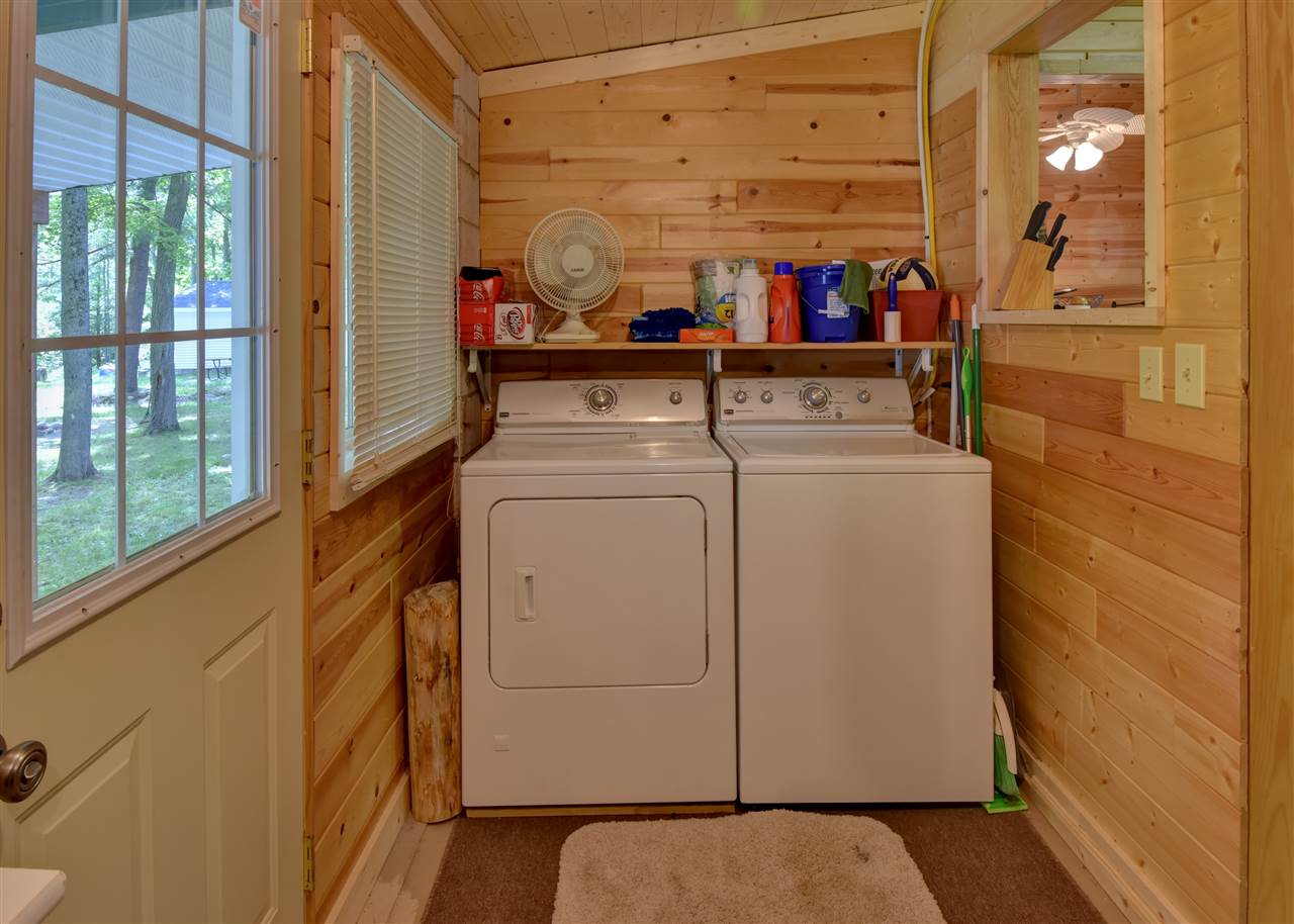 1818 Arbor Road Lake, MI 48632 - Photo 19 of 29 1862251-18.JPG