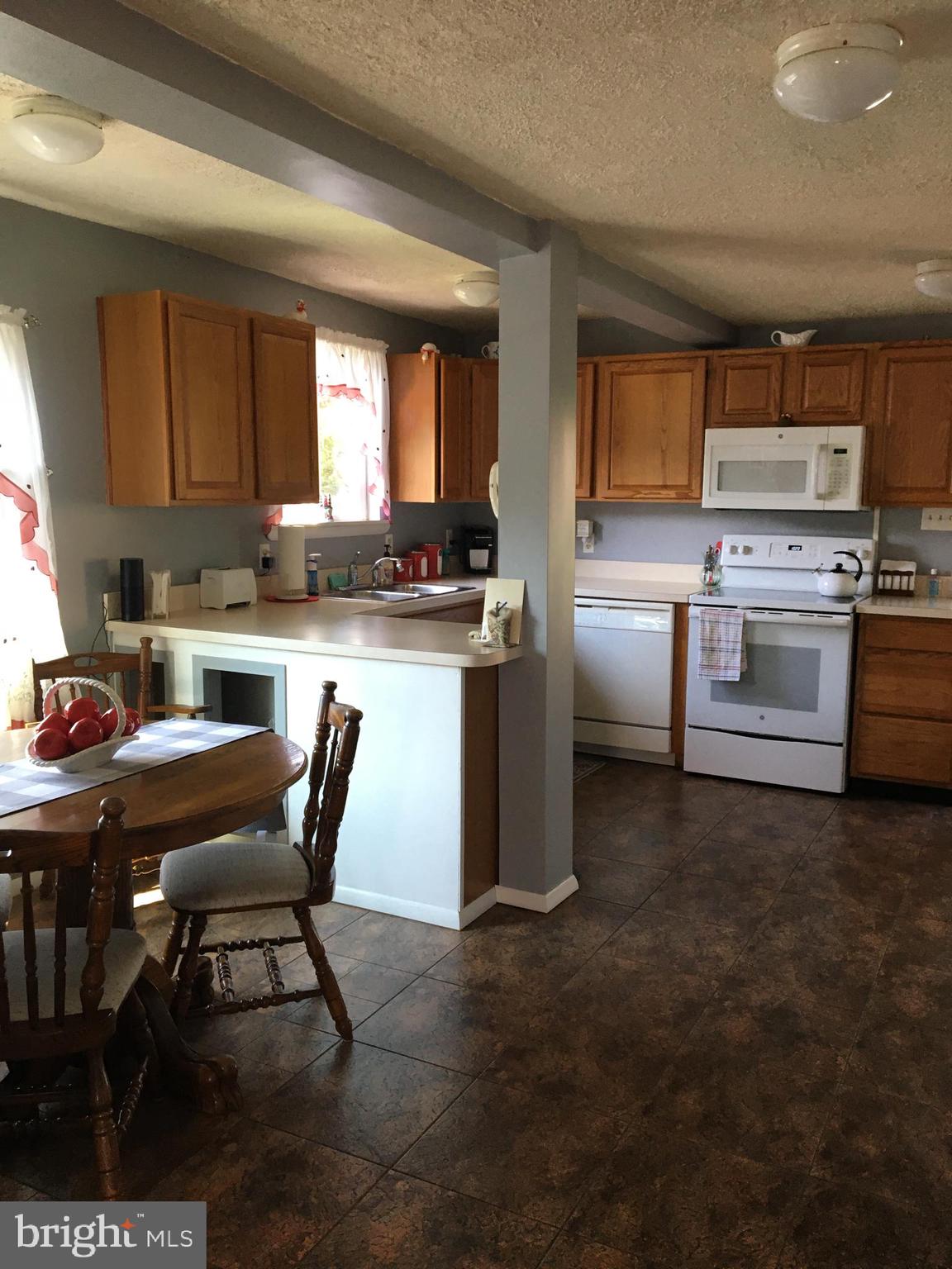 8028 Fort Smallwood Road Baltimore, MD 21226 - Photo 5 of 20