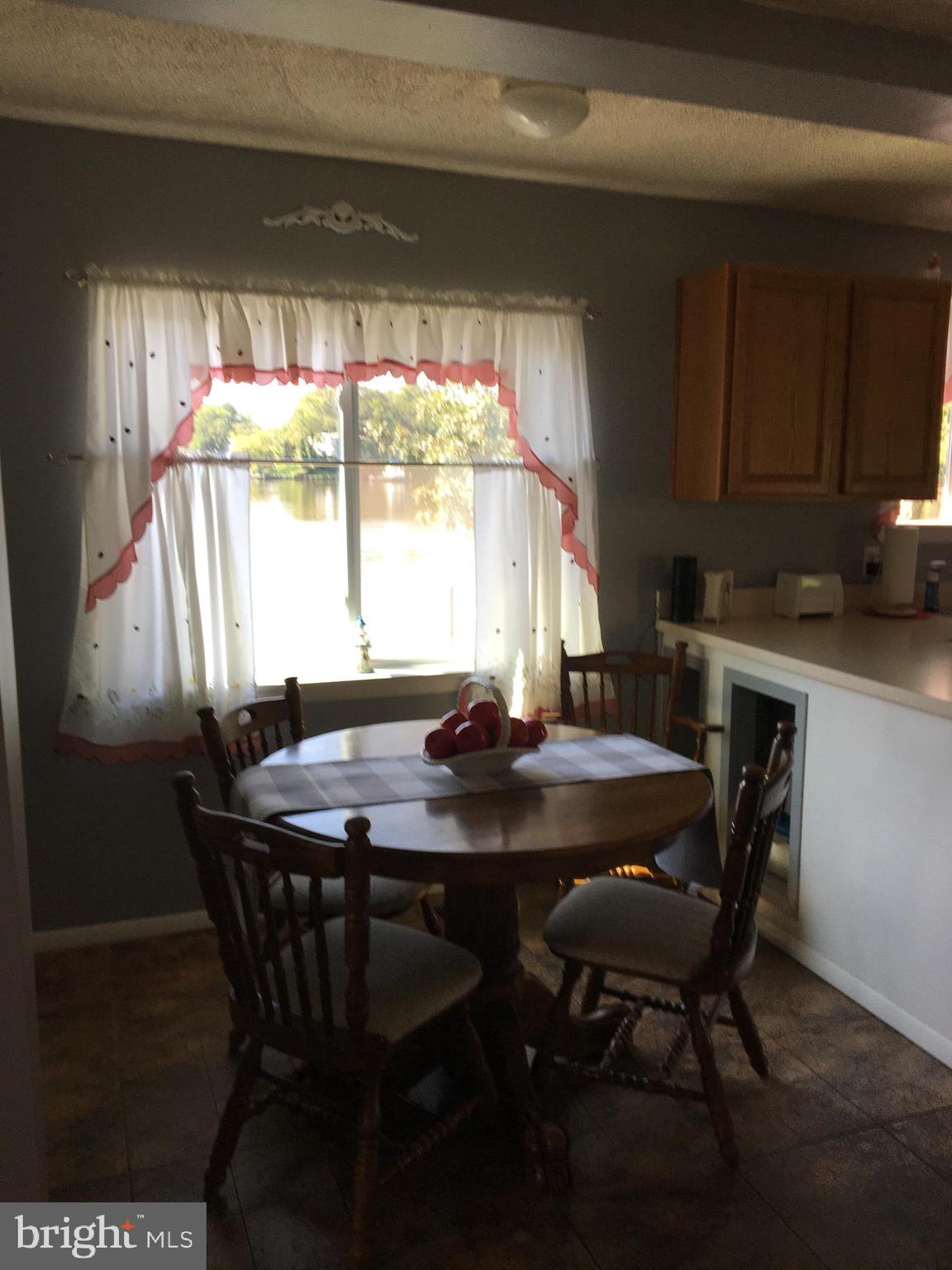 8028 Fort Smallwood Road Baltimore, MD 21226 - Photo 6 of 20