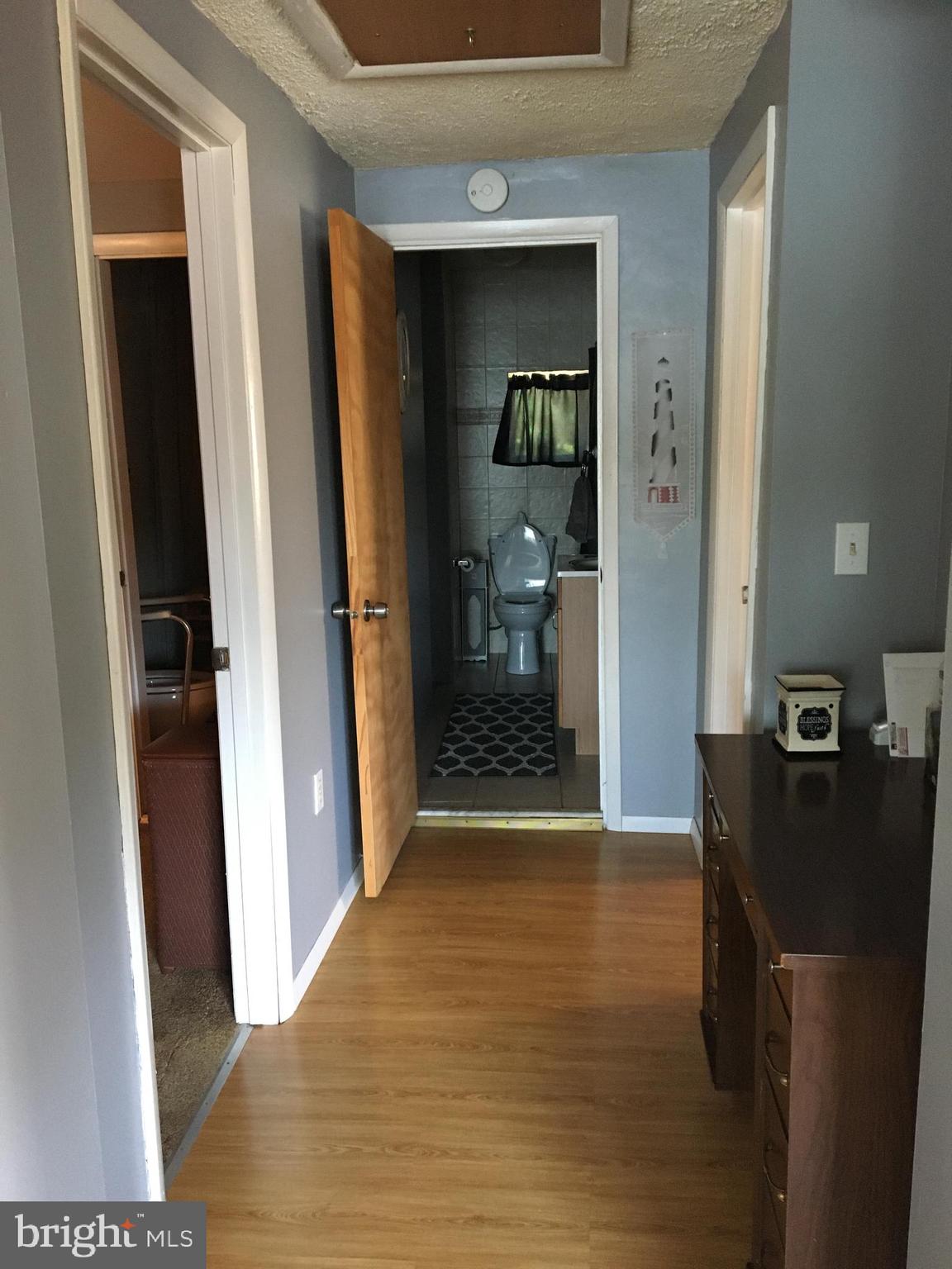 8028 Fort Smallwood Road Baltimore, MD 21226 - Photo 7 of 20