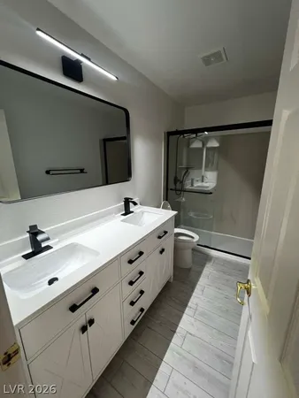 $2,500 | 1408 Swanbrooke Drive, Las Vegas, NV 89144