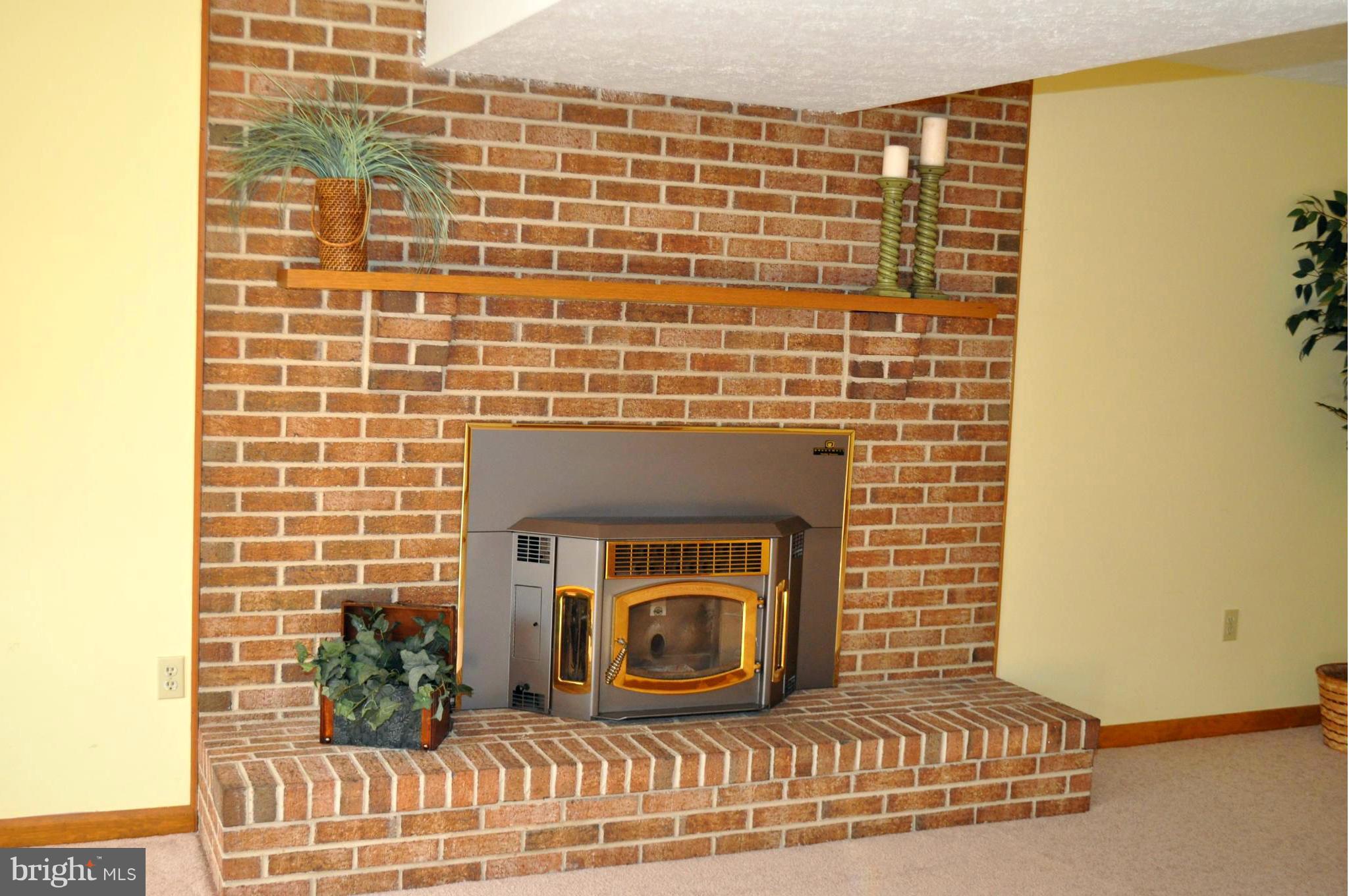 7796 Poplar Grove Road Severn, MD 21144 - Photo 18 of 29 Family Room