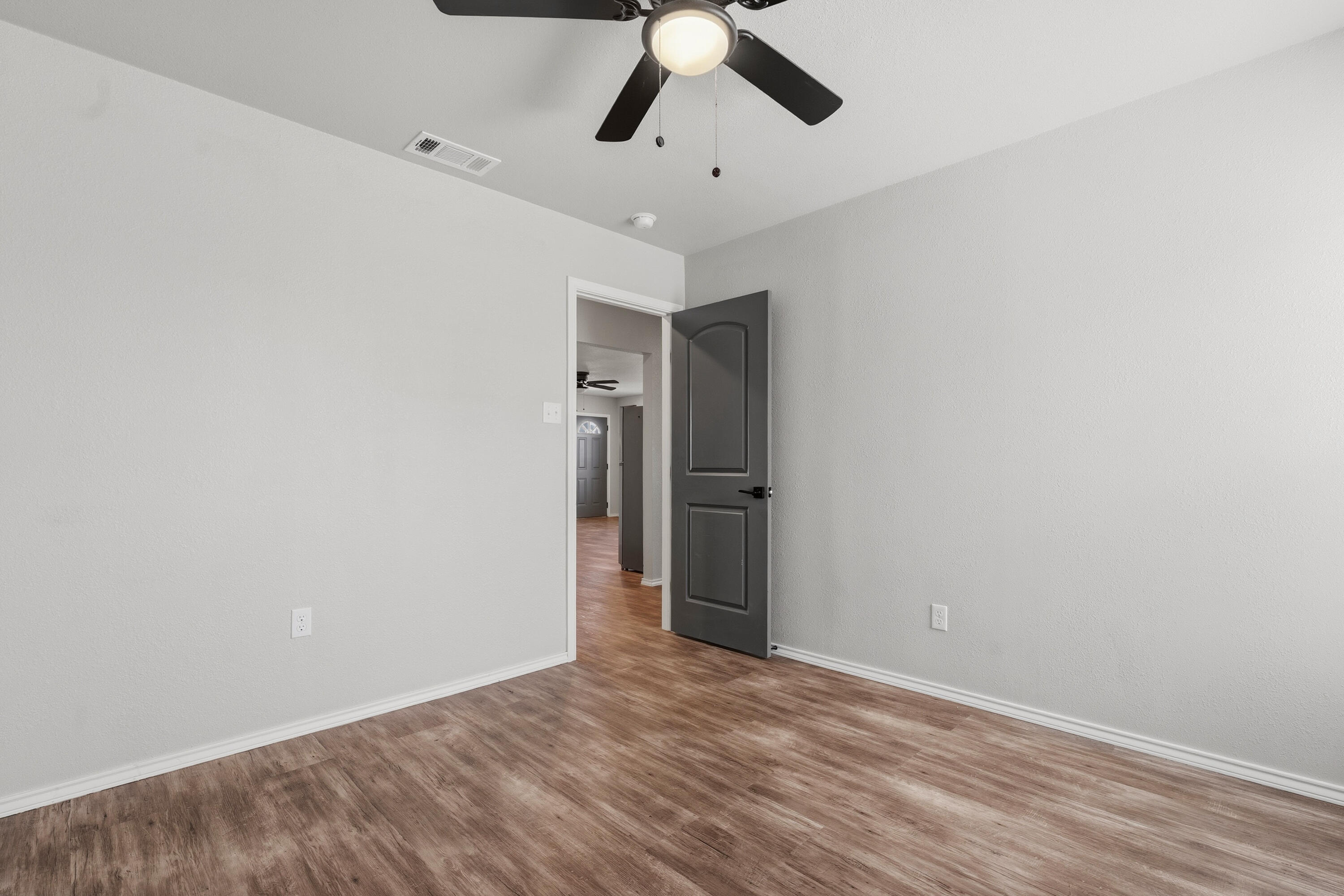 2912 Duke Street Lubbock, TX 79415 - Photo 5 of 13 DSC02423