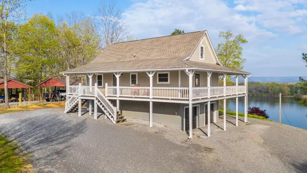 $850,000 | 325 Russell Lane, Decatur, TN 37322