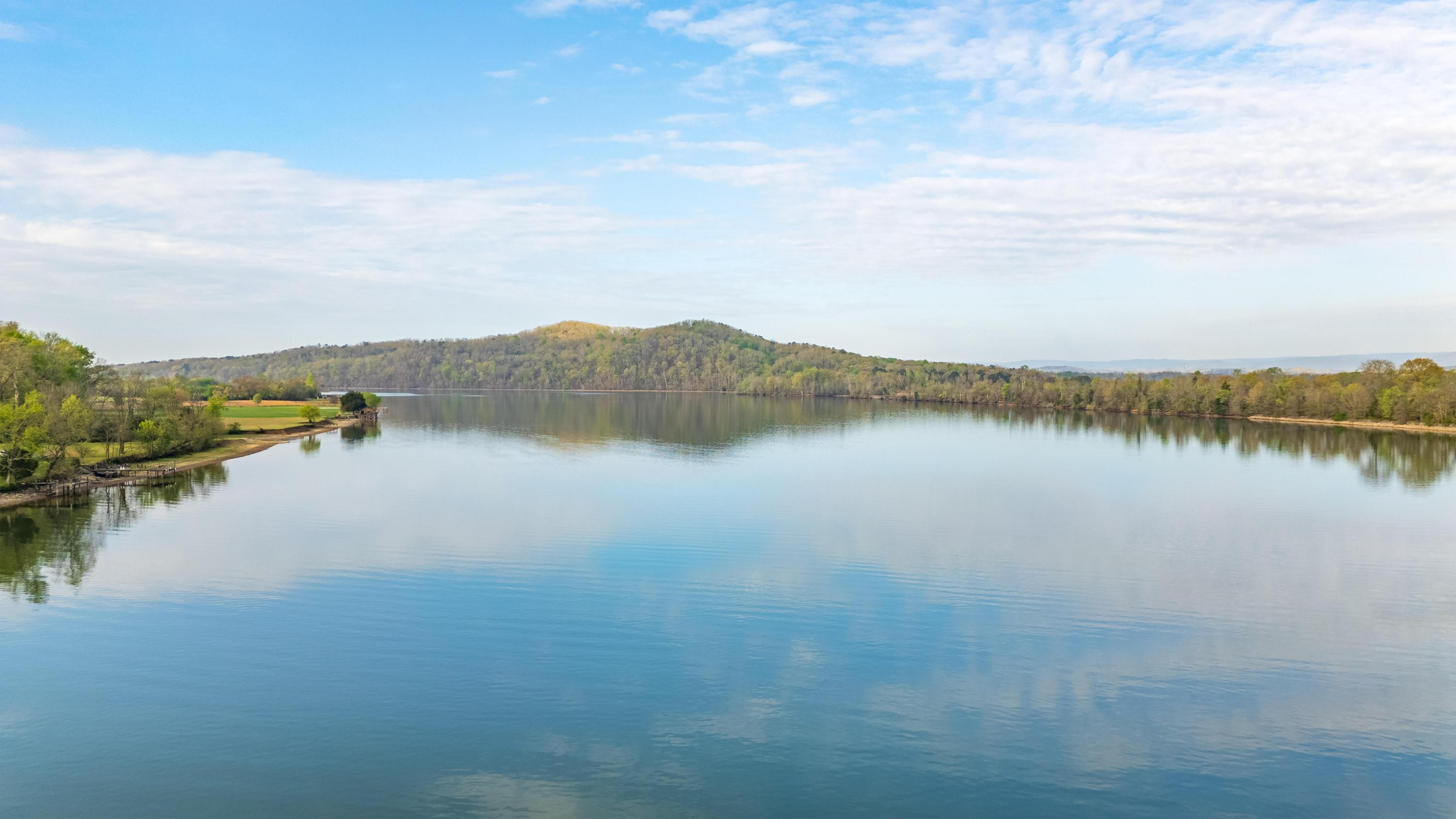 325 Russell Lane Decatur, TN 37322 - Photo 23 of 36 19