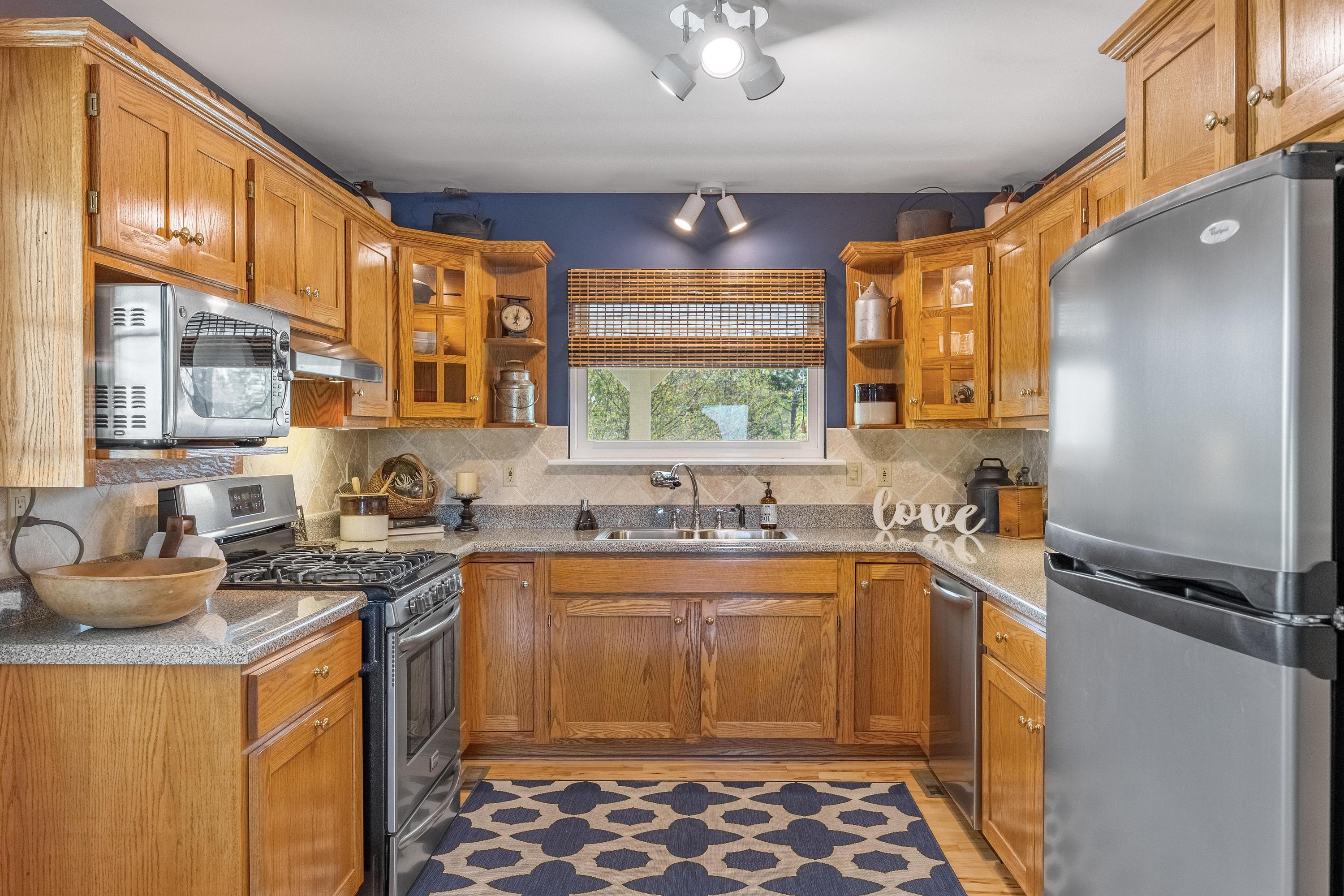 325 Russell Lane Decatur, TN 37322 - Photo 8 of 36 6