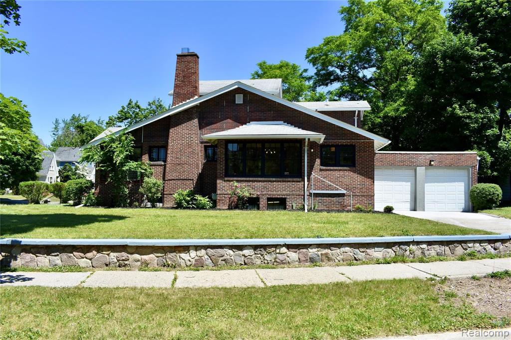 49 Chippewa Road Pontiac, MI 48341 - Photo 4 of 40