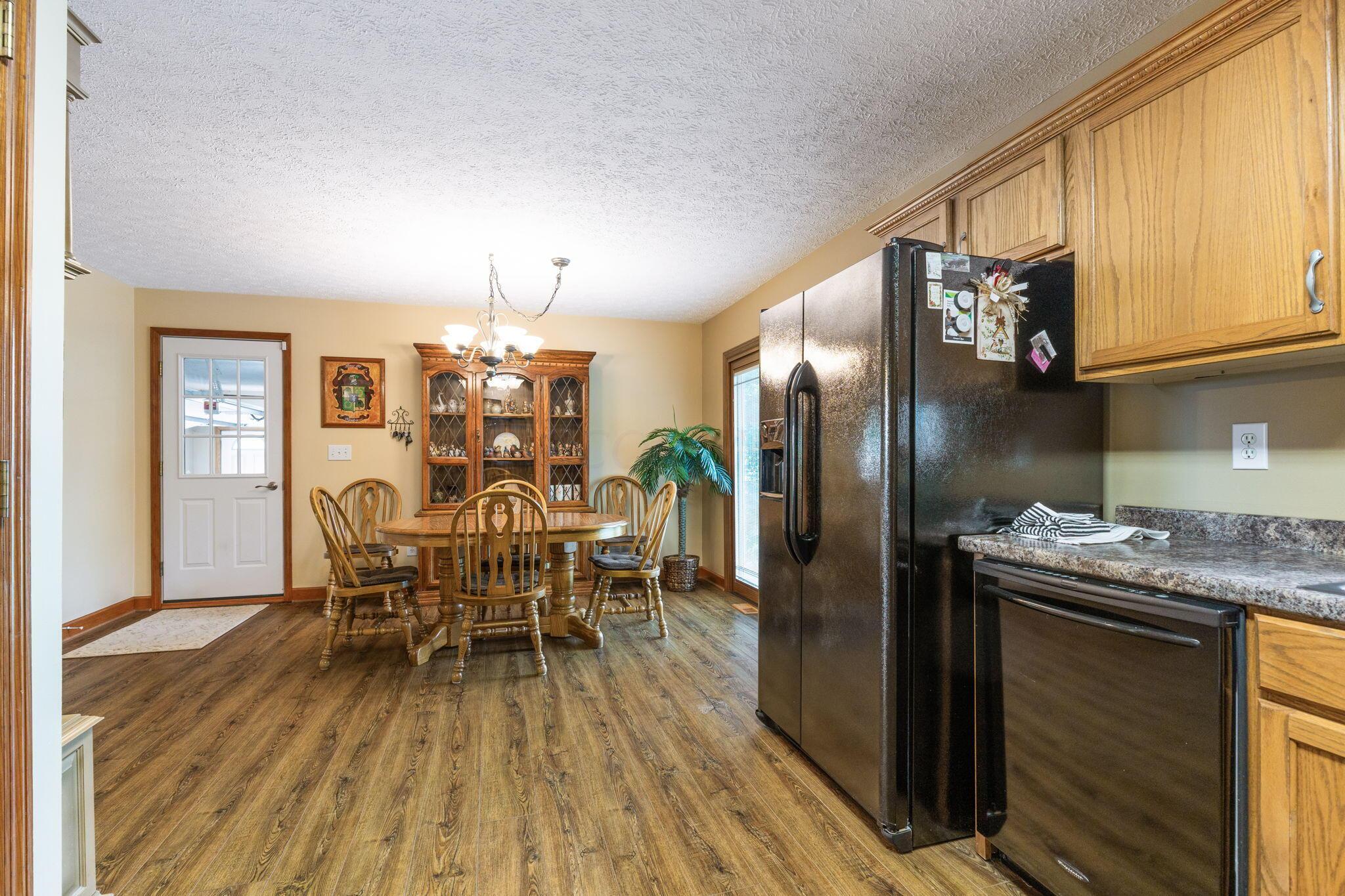 7330 Justus Road Southwest Stoutsville, OH 43154 - Photo 17 of 63 7330 Justus Rd (Interior)-15