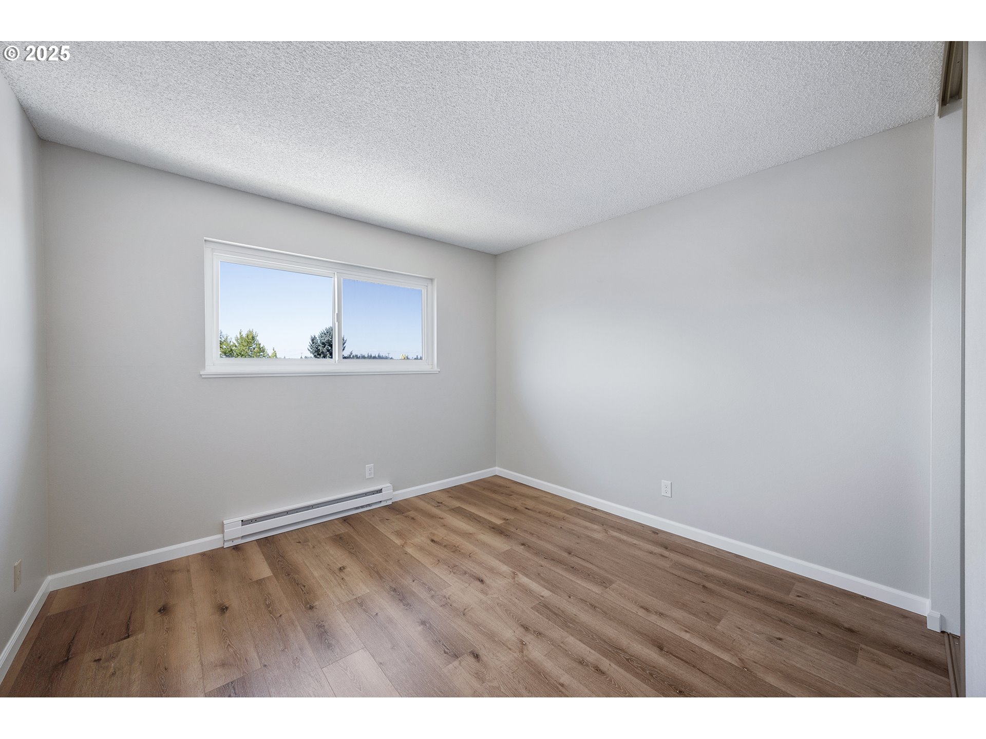 950 Evergreen Road, Unit 306 Woodburn, OR 97071 - Photo 11 of 30 Gallery Image 11