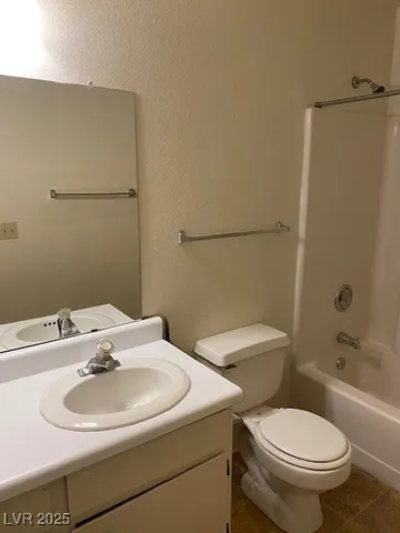 $130,000 | 2004 Mesquite Lane, Unit 201, Laughlin, NV 89029