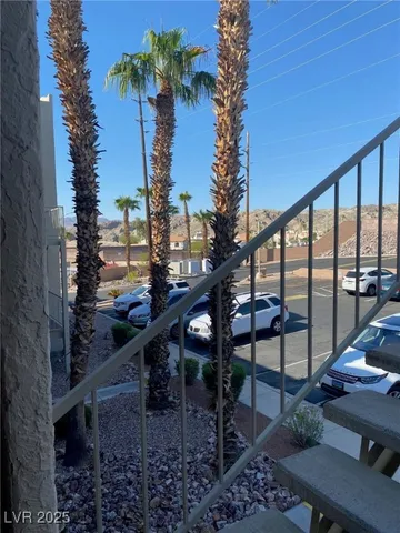 $130,000 | 2004 Mesquite Lane, Unit 201, Laughlin, NV 89029