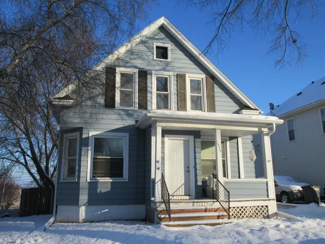 $215,000 | 1325 South 11th Street, Sheboygan, WI 53081