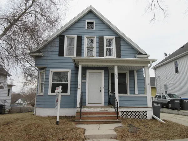 $199,900 | 1325 South 11th Street, Sheboygan, WI 53081