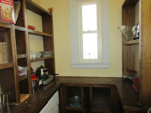 $215,000 | 1325 South 11th Street, Sheboygan, WI 53081