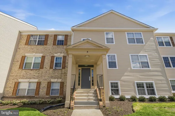 $240,000 | 5 Normandy Square Court, Unit 1B, Silver Spring, MD 20906