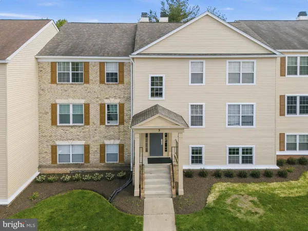 $240,000 | 5 Normandy Square Court, Unit 1B, Silver Spring, MD 20906