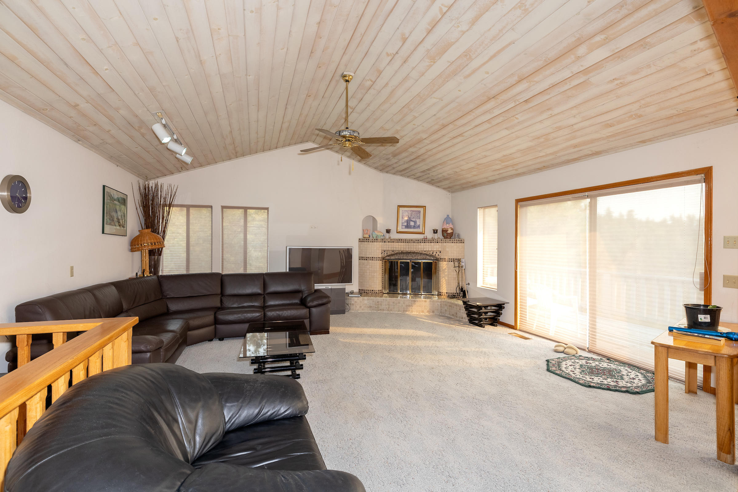 1296 Ridge Road Fawnskin, CA 92333 - Photo 3 of 30 IMG_0214-Edit