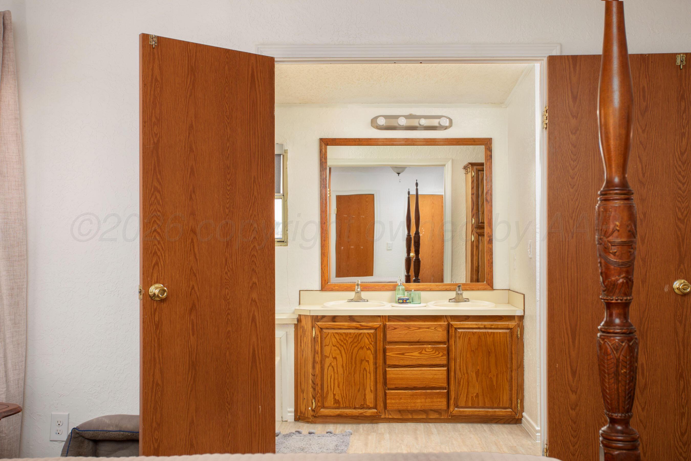 8300 Arlie Road Amarillo, TX 79108 - Photo 14 of 44 8300 Arlie - Primary Bath - 1