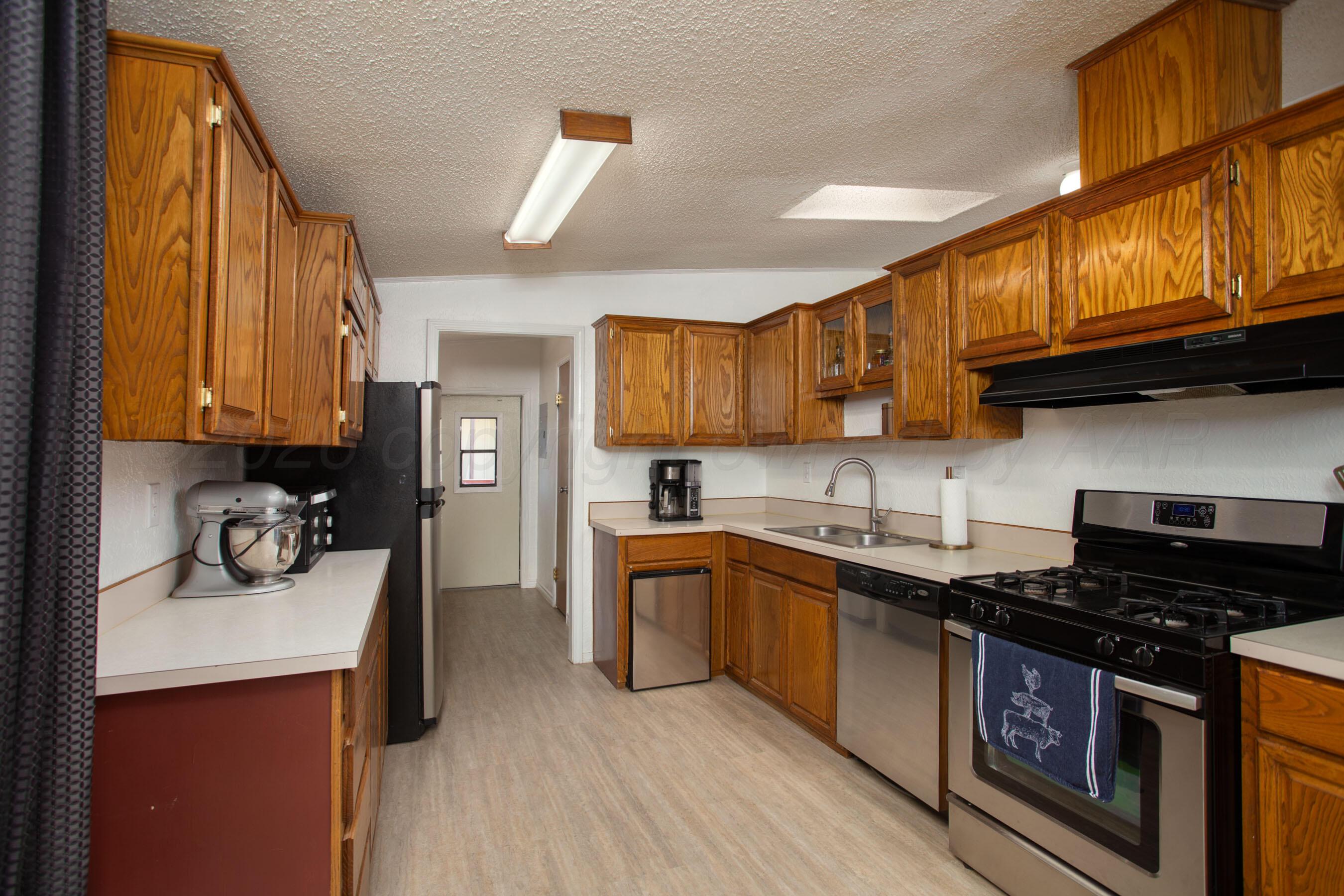 8300 Arlie Road Amarillo, TX 79108 - Photo 7 of 44 8300 Arlie - Kitchen - 1