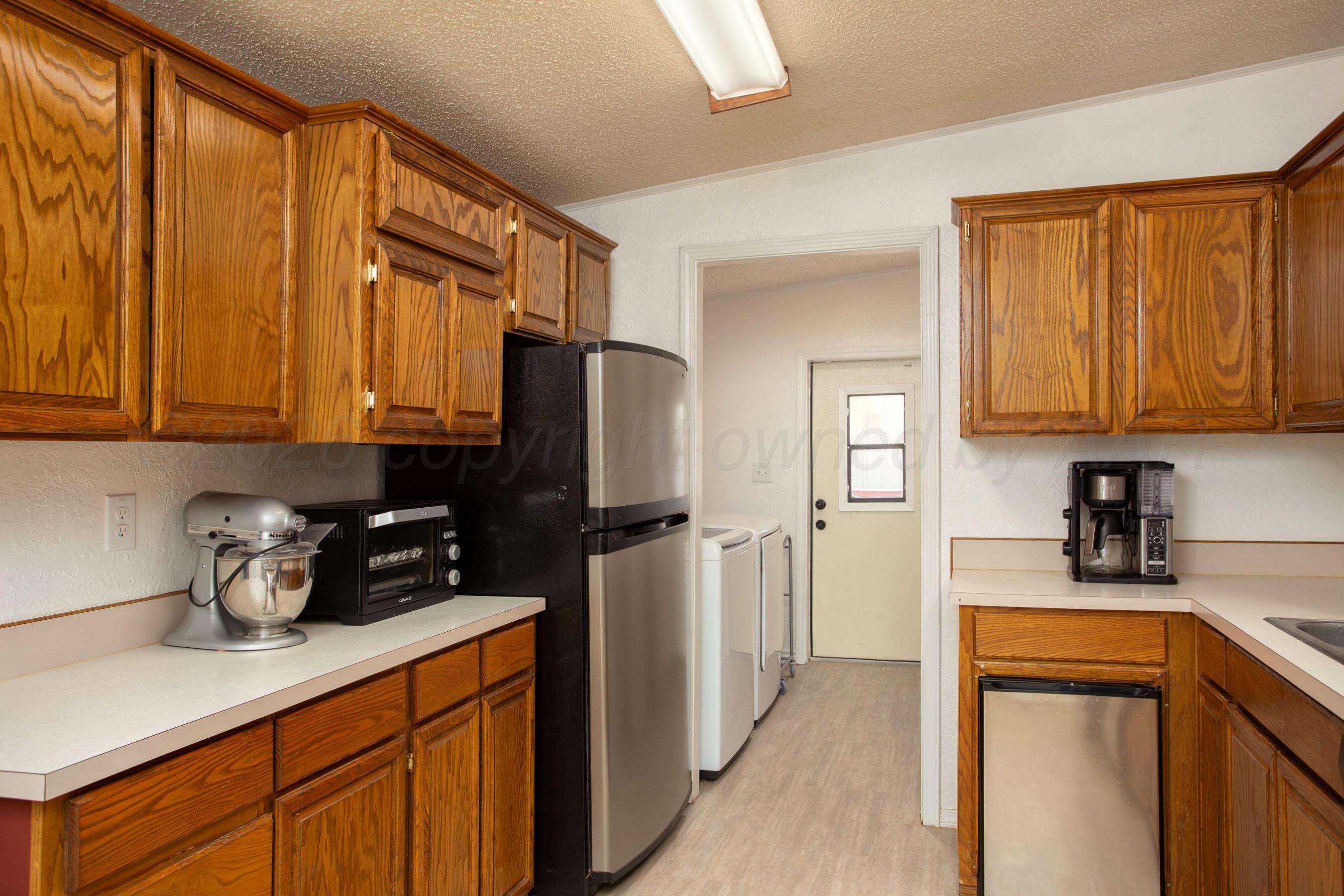 8300 Arlie Road Amarillo, TX 79108 - Photo 8 of 44 8300 Arlie - Kitchen - 2