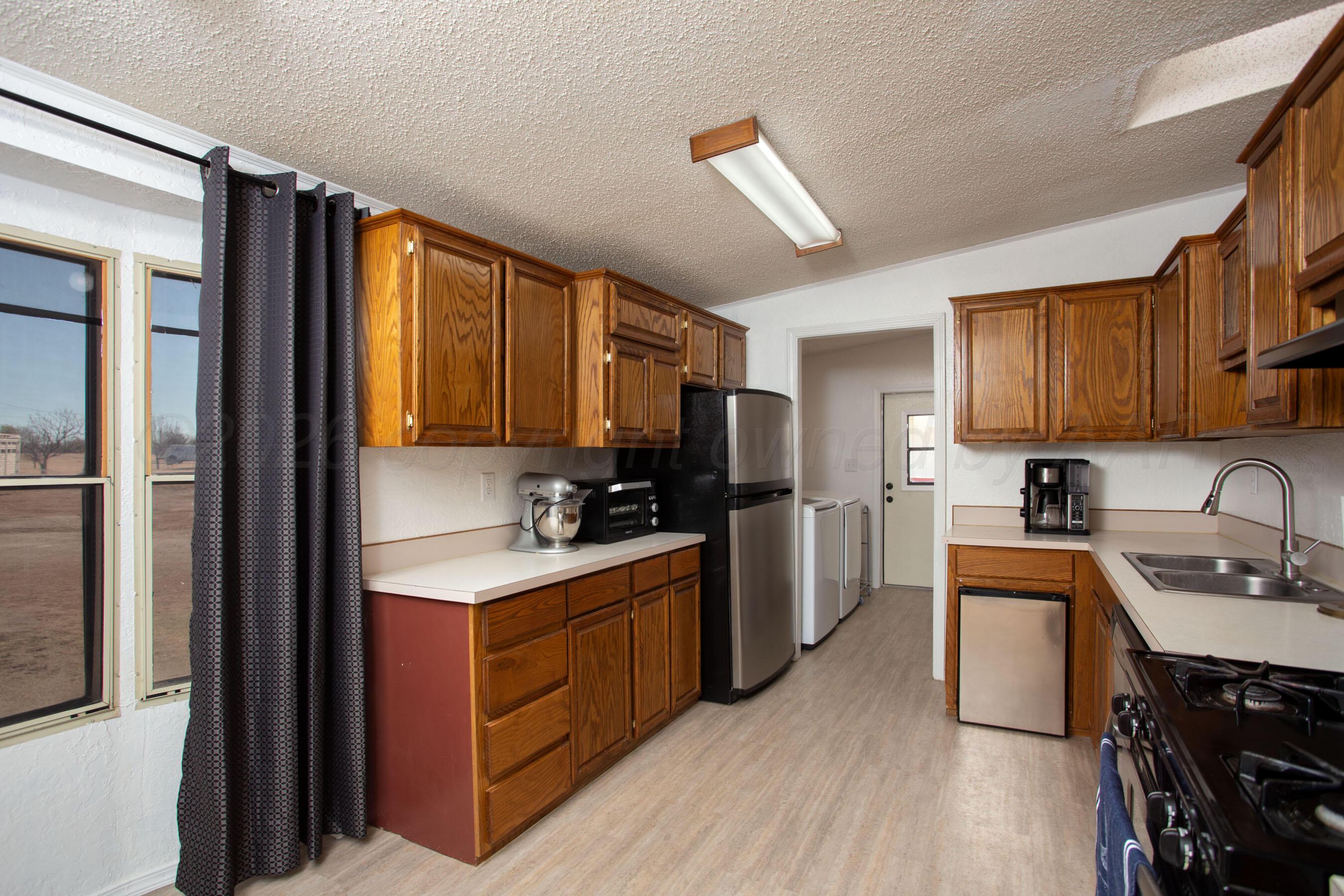 8300 Arlie Road Amarillo, TX 79108 - Photo 10 of 44 8300 Arlie - Kitchen - 4