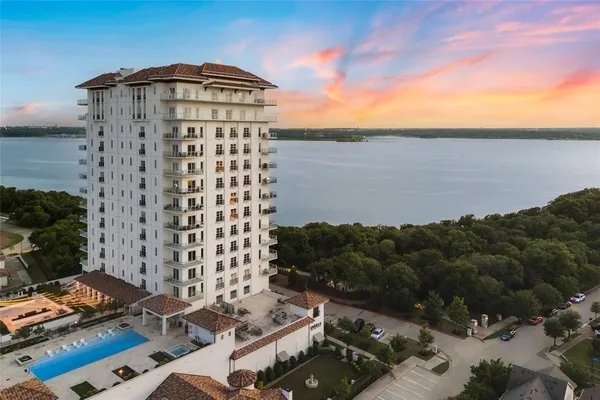 $1,000,000 | 2800 Lakeside Parkway, Unit 701, Flower Mound, TX 75022