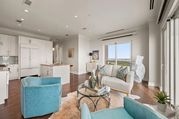 $1,000,000 | 2800 Lakeside Parkway, Unit 701, Flower Mound, TX 75022