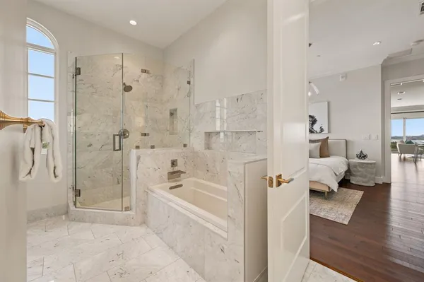 $1,000,000 | 2800 Lakeside Parkway, Unit 701, Flower Mound, TX 75022