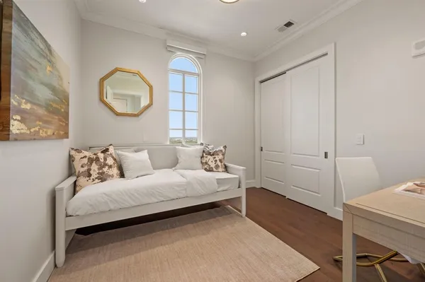 $1,000,000 | 2800 Lakeside Parkway, Unit 701, Flower Mound, TX 75022