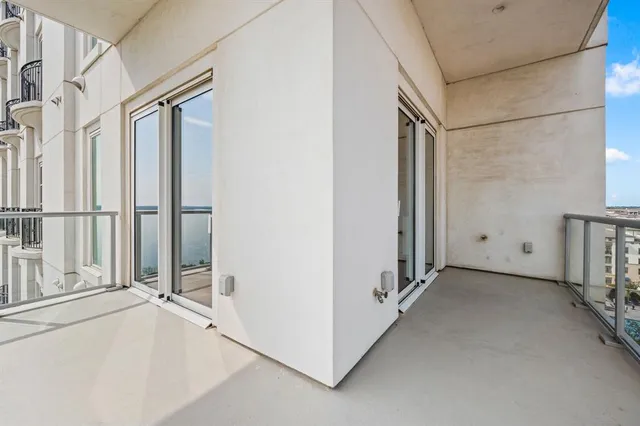 $1,000,000 | 2800 Lakeside Parkway, Unit 701, Flower Mound, TX 75022