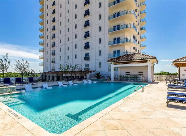 $1,000,000 | 2800 Lakeside Parkway, Unit 701, Flower Mound, TX 75022