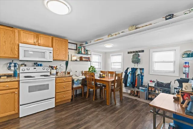 $450,000 | 4 East Street, Essex Junction, VT 05452