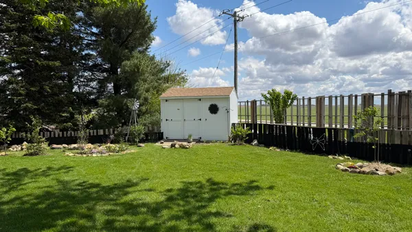 $230,000 | 24034 North 2900 E Road, Emington, IL 60934