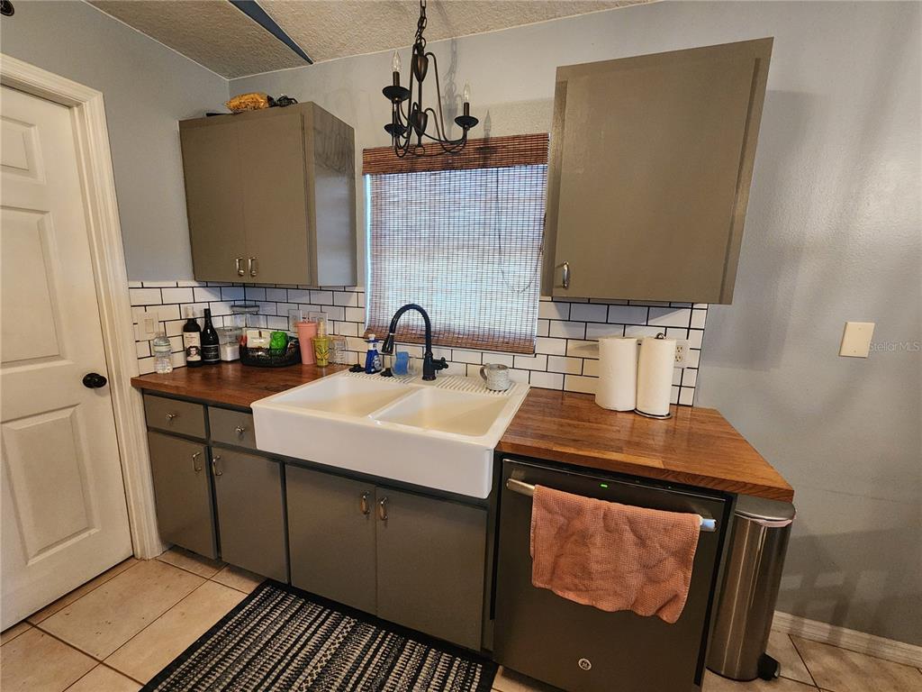 315 Eider Road Venice, FL 34293 - Photo 2 of 12 Gallery Image 2