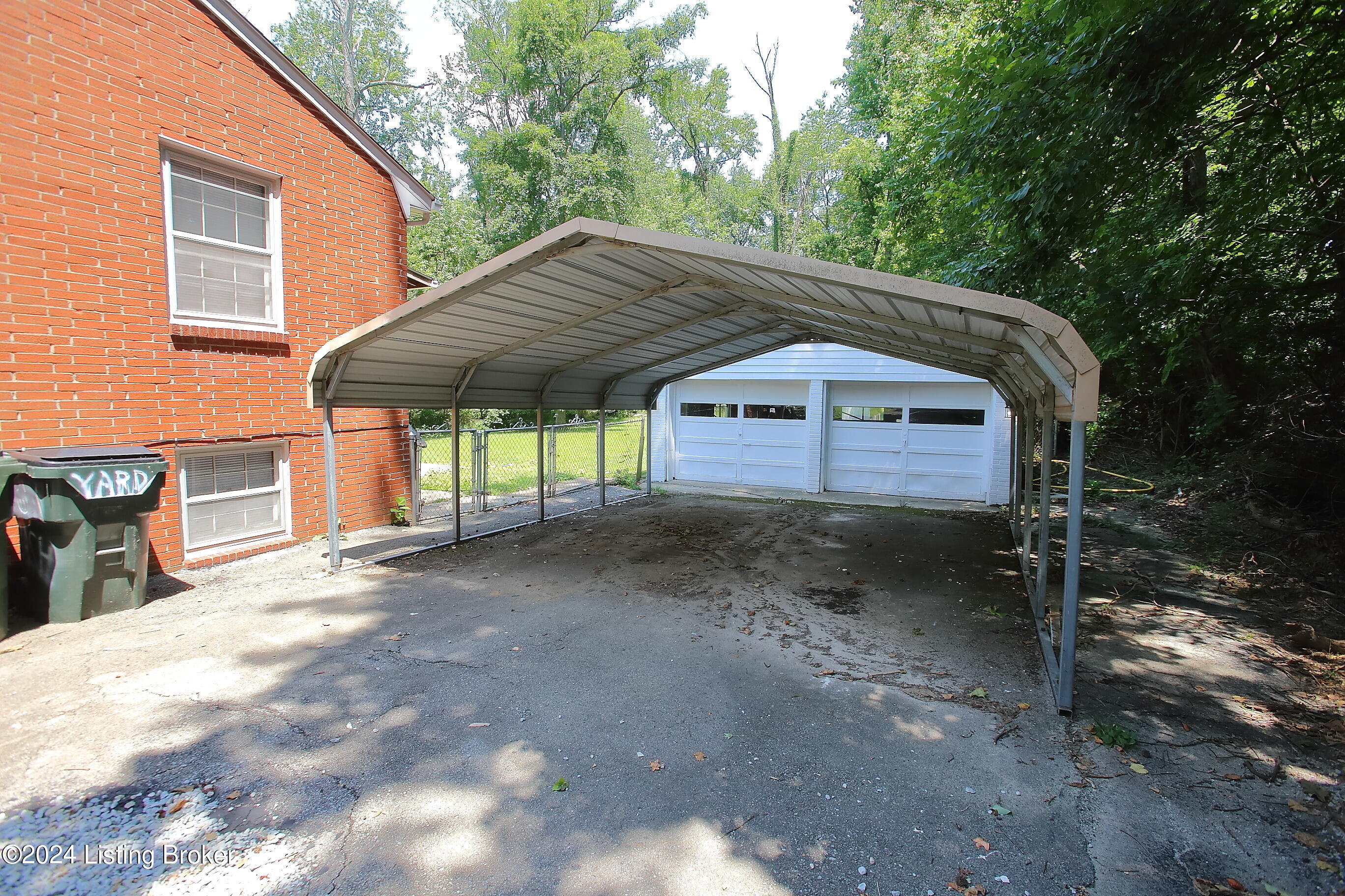 9613 Fairground Road Louisville, KY 40291 - Photo 46 of 53 Carport
