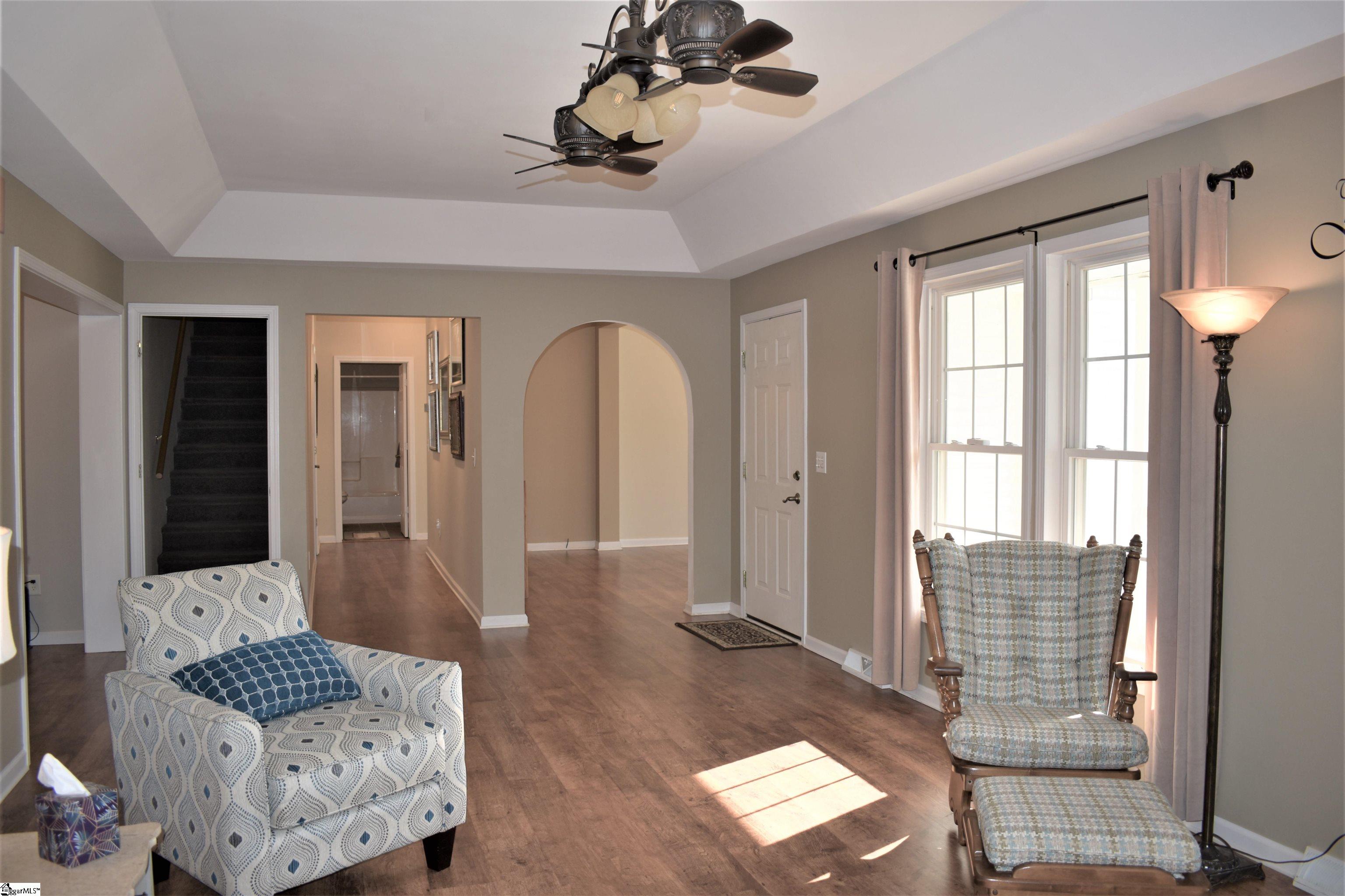 322 Sullivan Road Simpsonville, SC 29680 - Photo 3 of 32 Gallery Image 3
