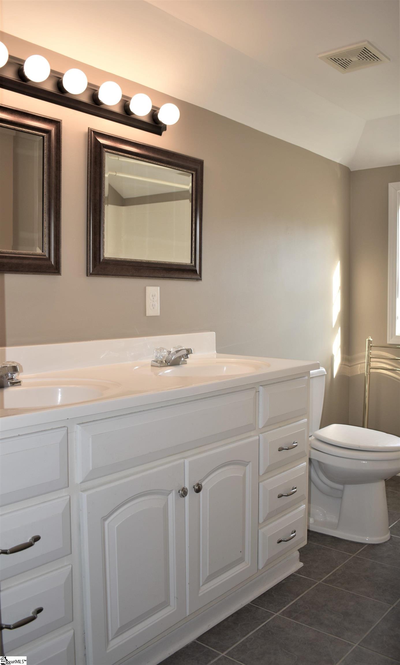 322 Sullivan Road Simpsonville, SC 29680 - Photo 25 of 32 Gallery Image 25