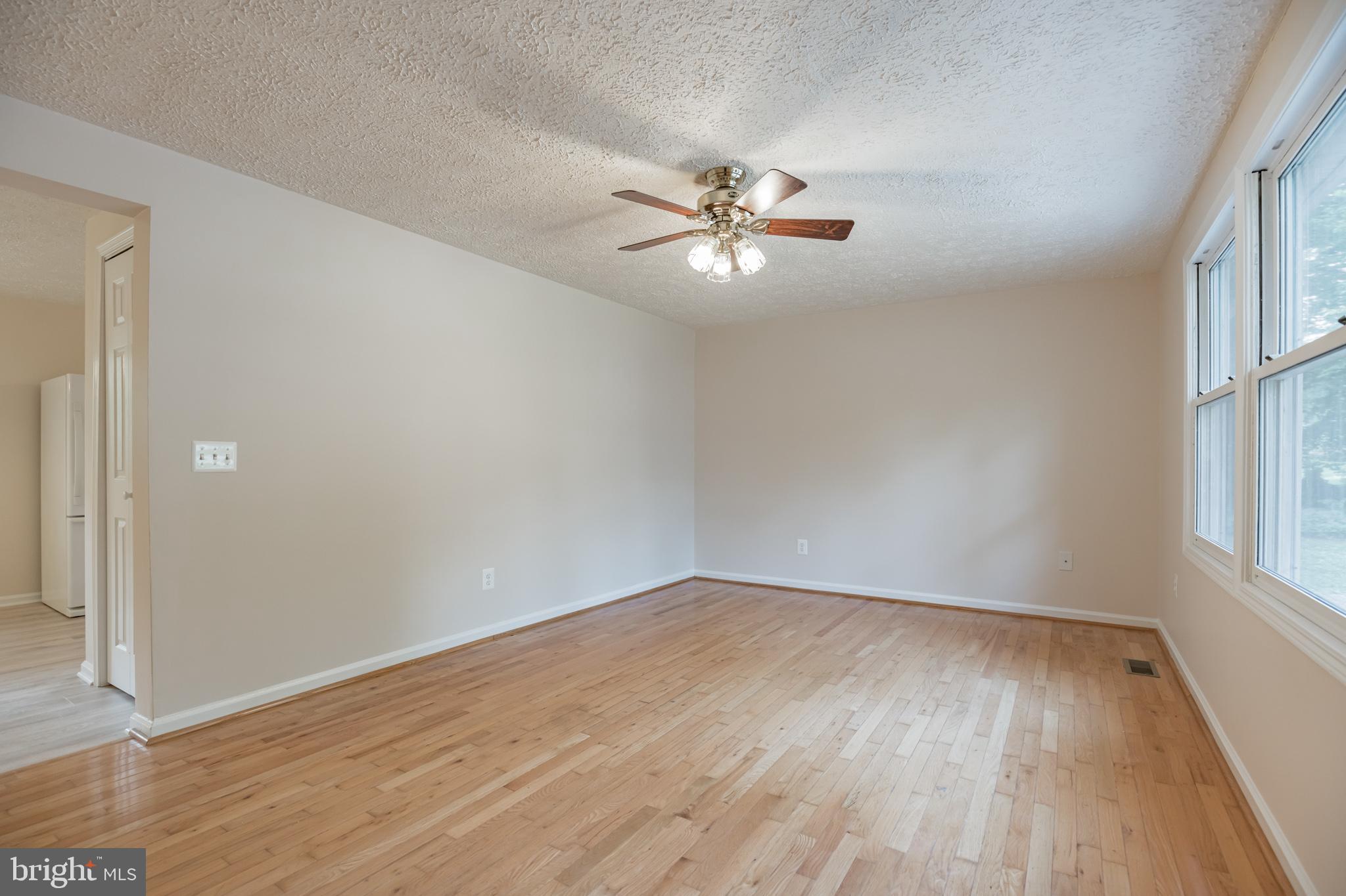 11430 Rawhide Road Lusby, MD 20657 - Photo 4 of 30