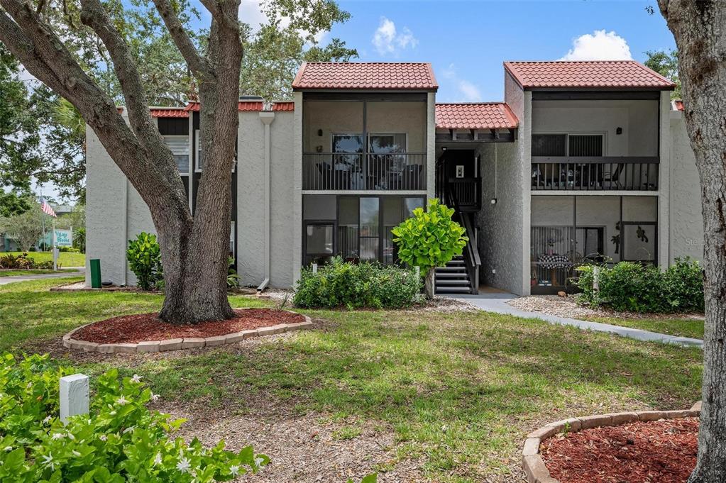 3201 South Beneva Road, Unit 201 Sarasota, FL 34232 - Photo 3 of 41