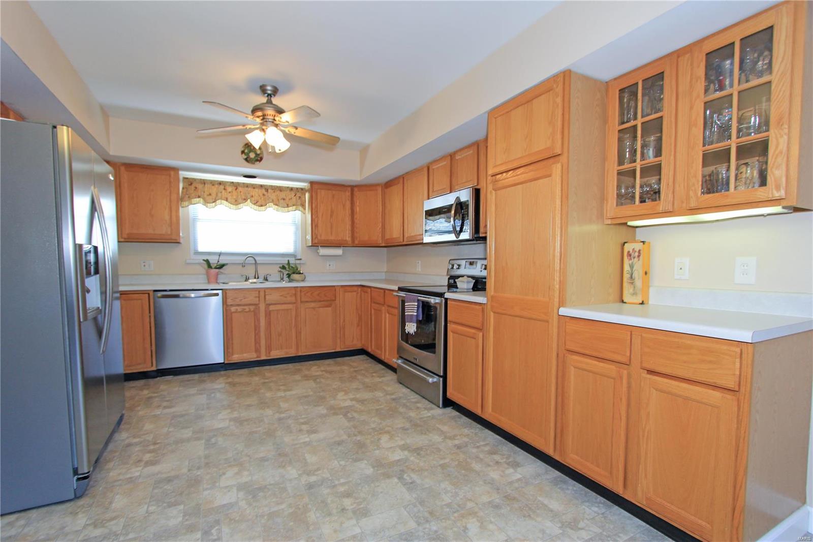 10445 Schuessler Road St. Louis, MO 63128 - Photo 12 of 51