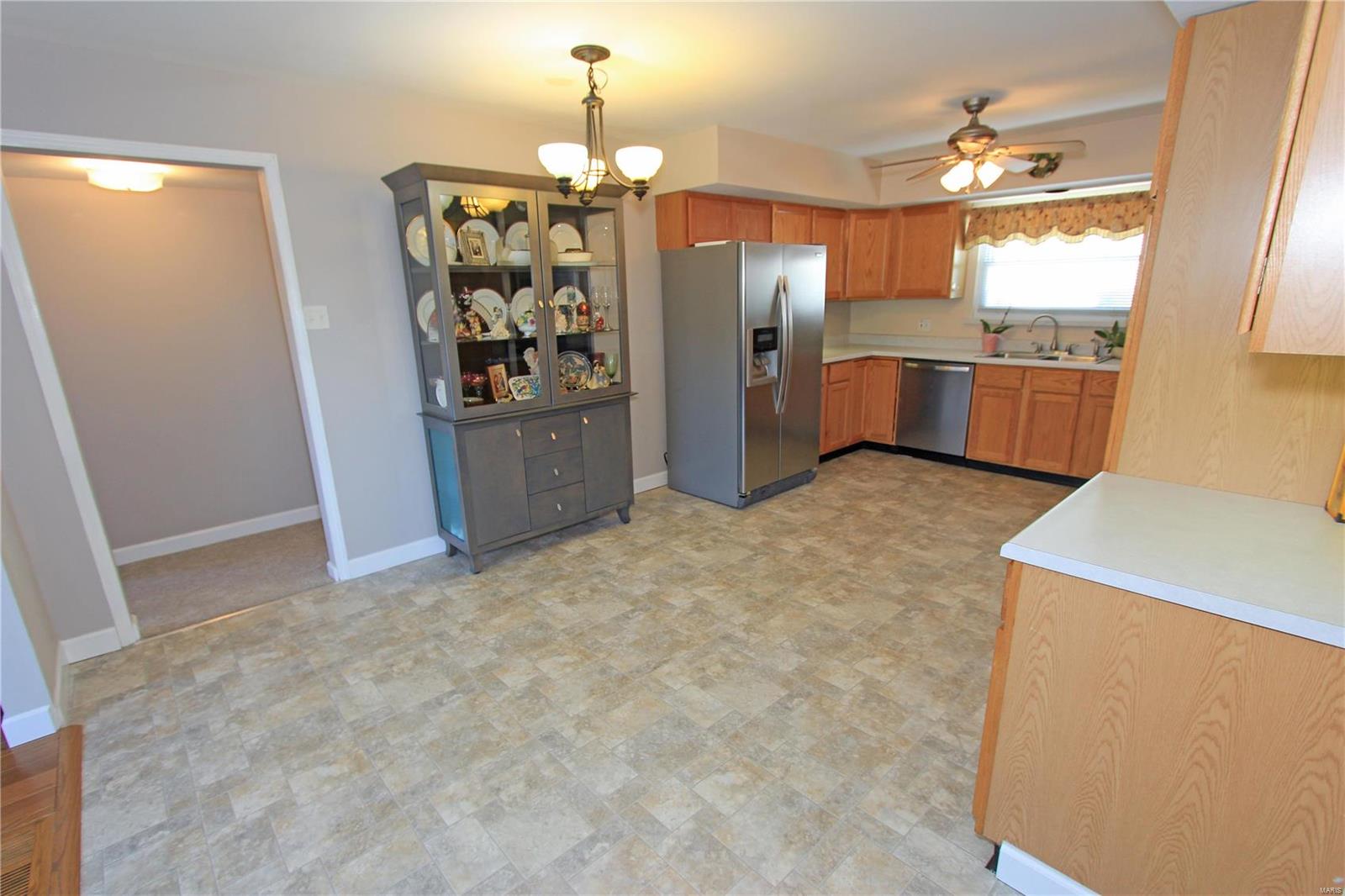 10445 Schuessler Road St. Louis, MO 63128 - Photo 14 of 51