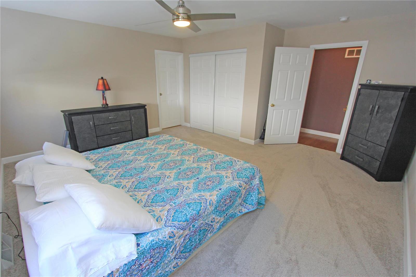 10445 Schuessler Road St. Louis, MO 63128 - Photo 23 of 51