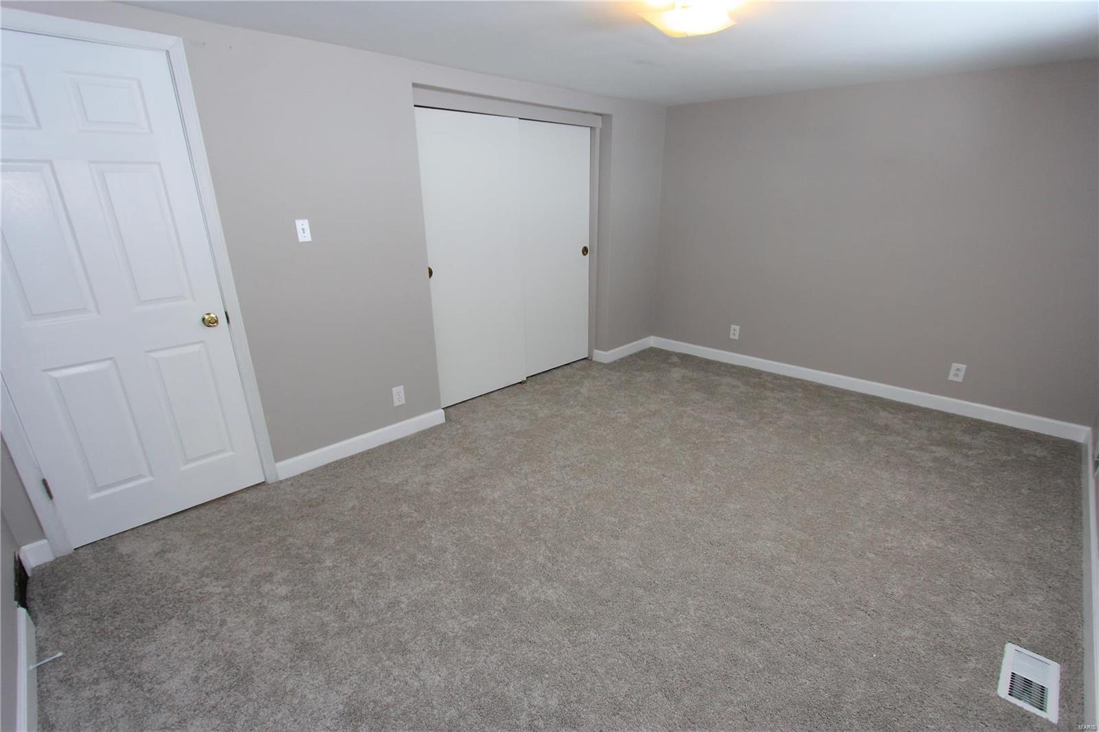 10445 Schuessler Road St. Louis, MO 63128 - Photo 25 of 51