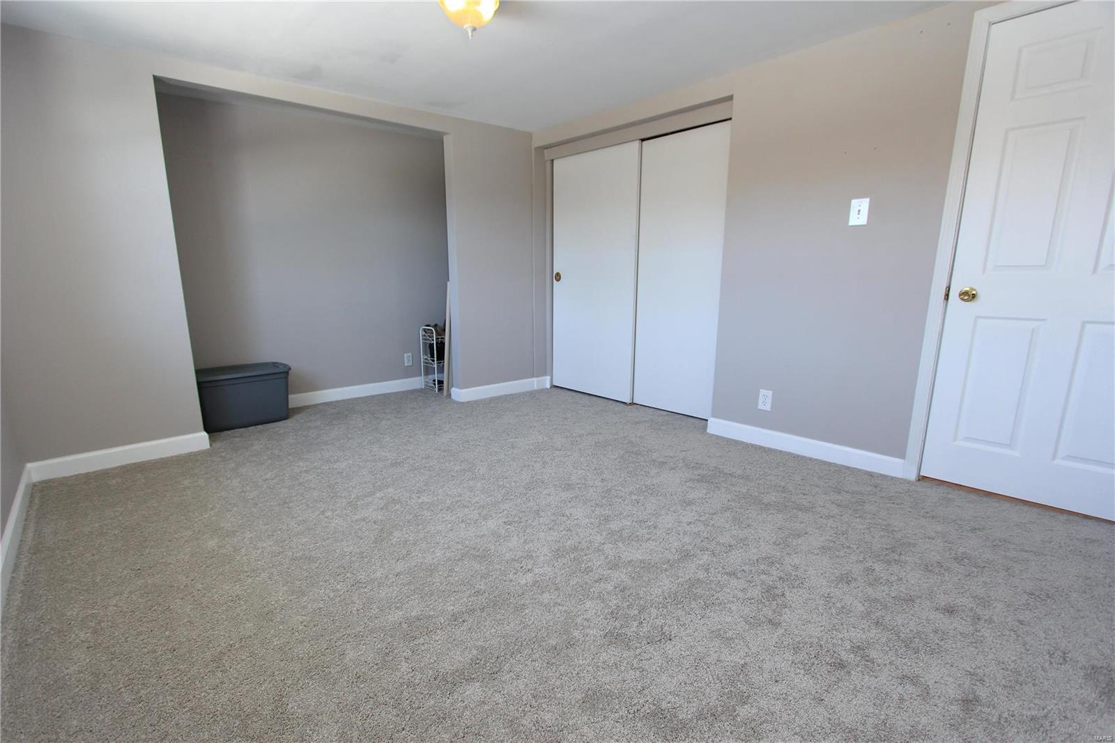 10445 Schuessler Road St. Louis, MO 63128 - Photo 26 of 51