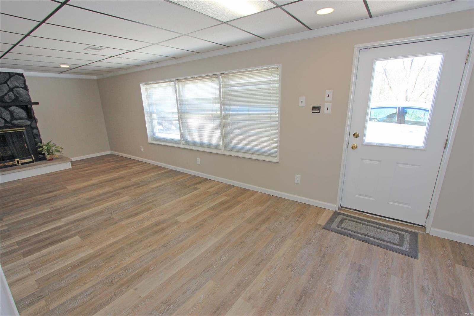 10445 Schuessler Road St. Louis, MO 63128 - Photo 30 of 51
